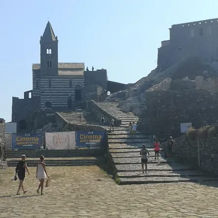Le Terre Di Portoro Maison d'hôtes 2*